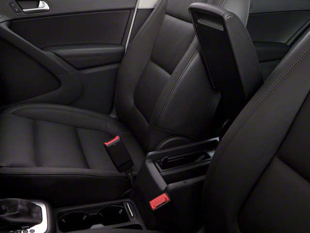 2011 Volkswagen Tiguan SE 4Motion