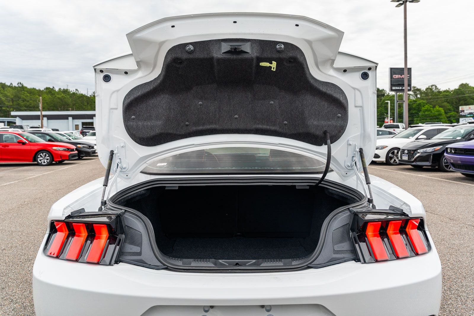 2025 Ford Mustang EcoBoost Premium 2.3L
