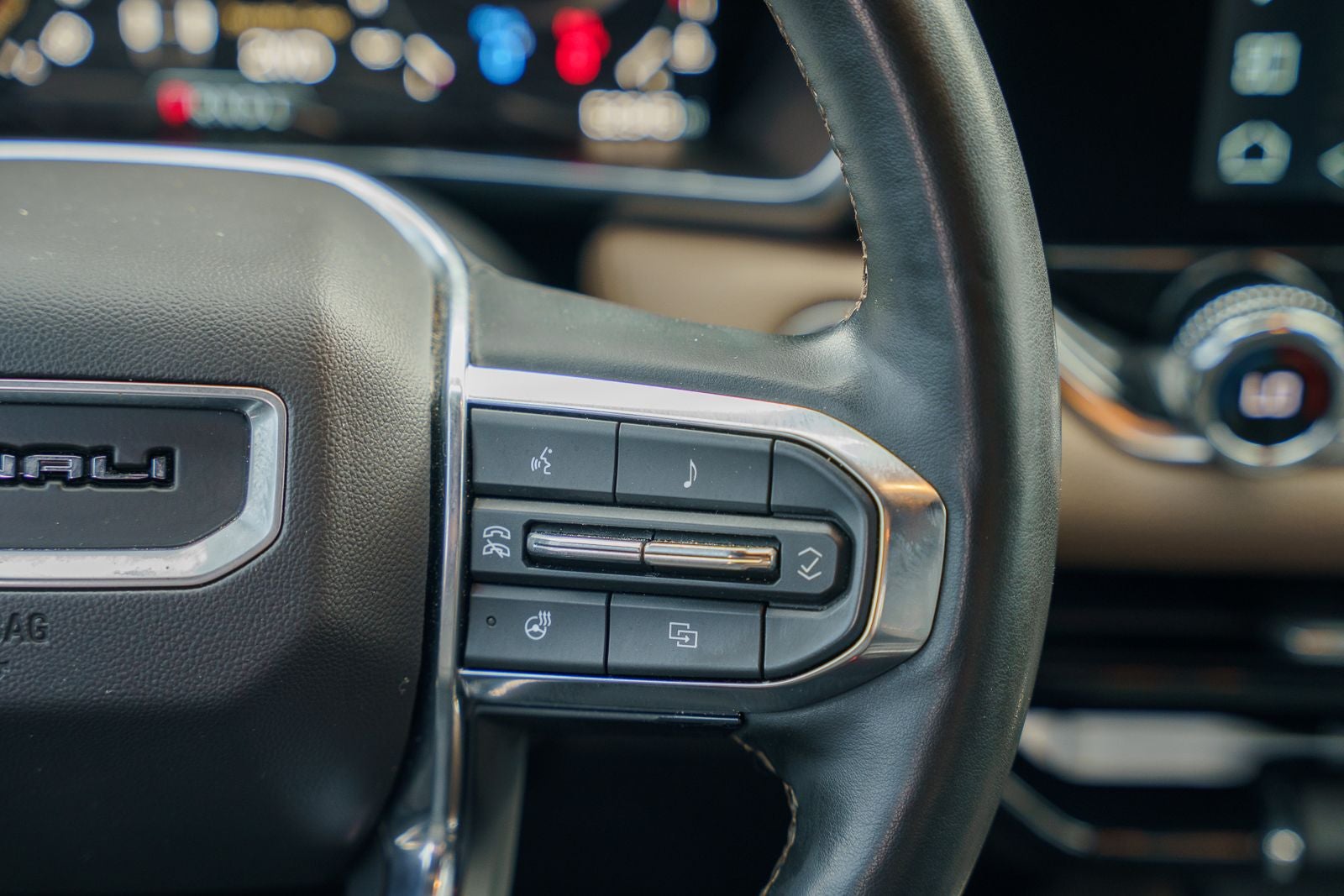 2023 GMC Canyon Denali