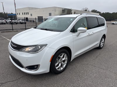 2017 Chrysler Pacifica Touring L Plus