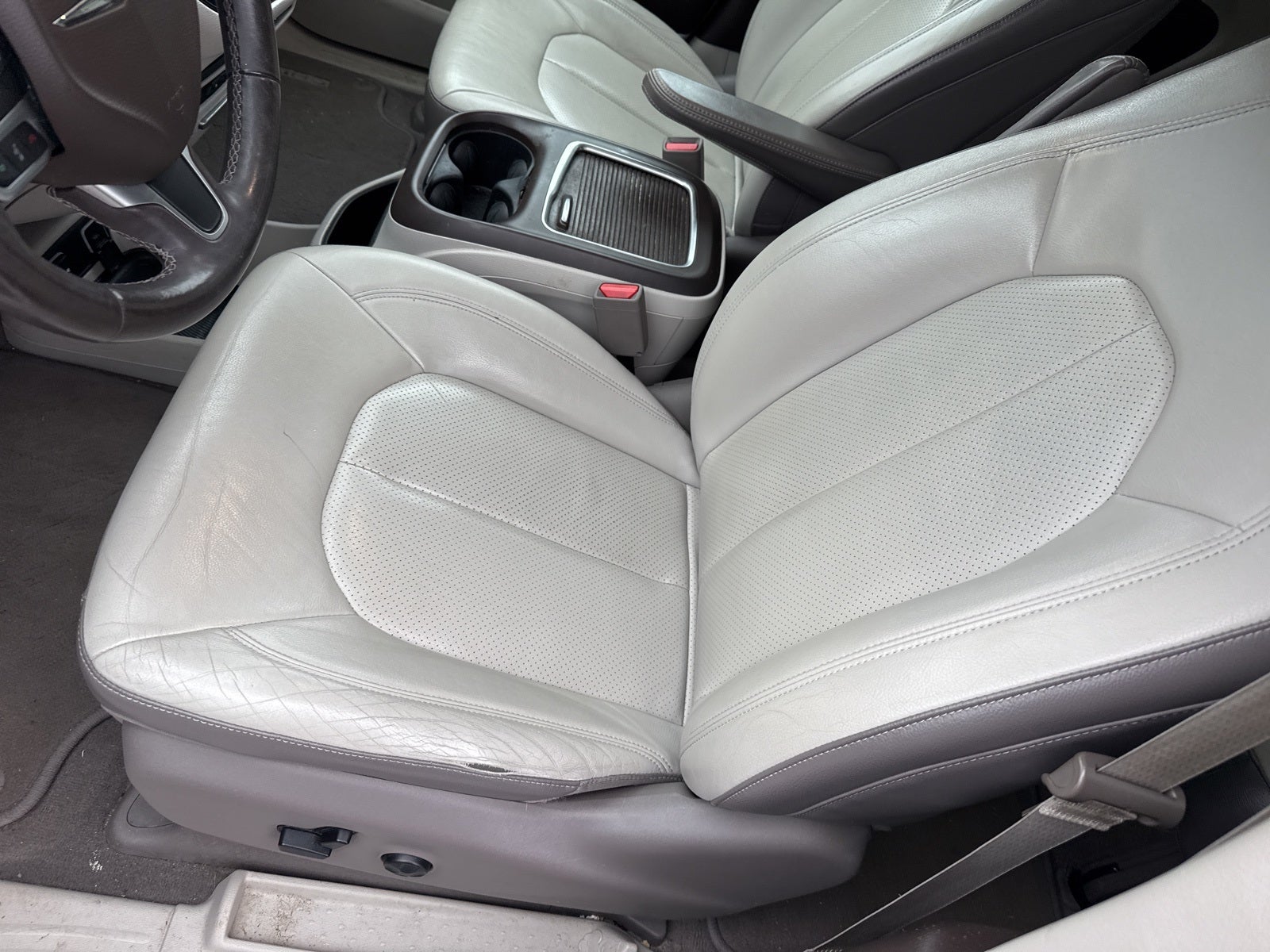 2017 Chrysler Pacifica Touring L Plus