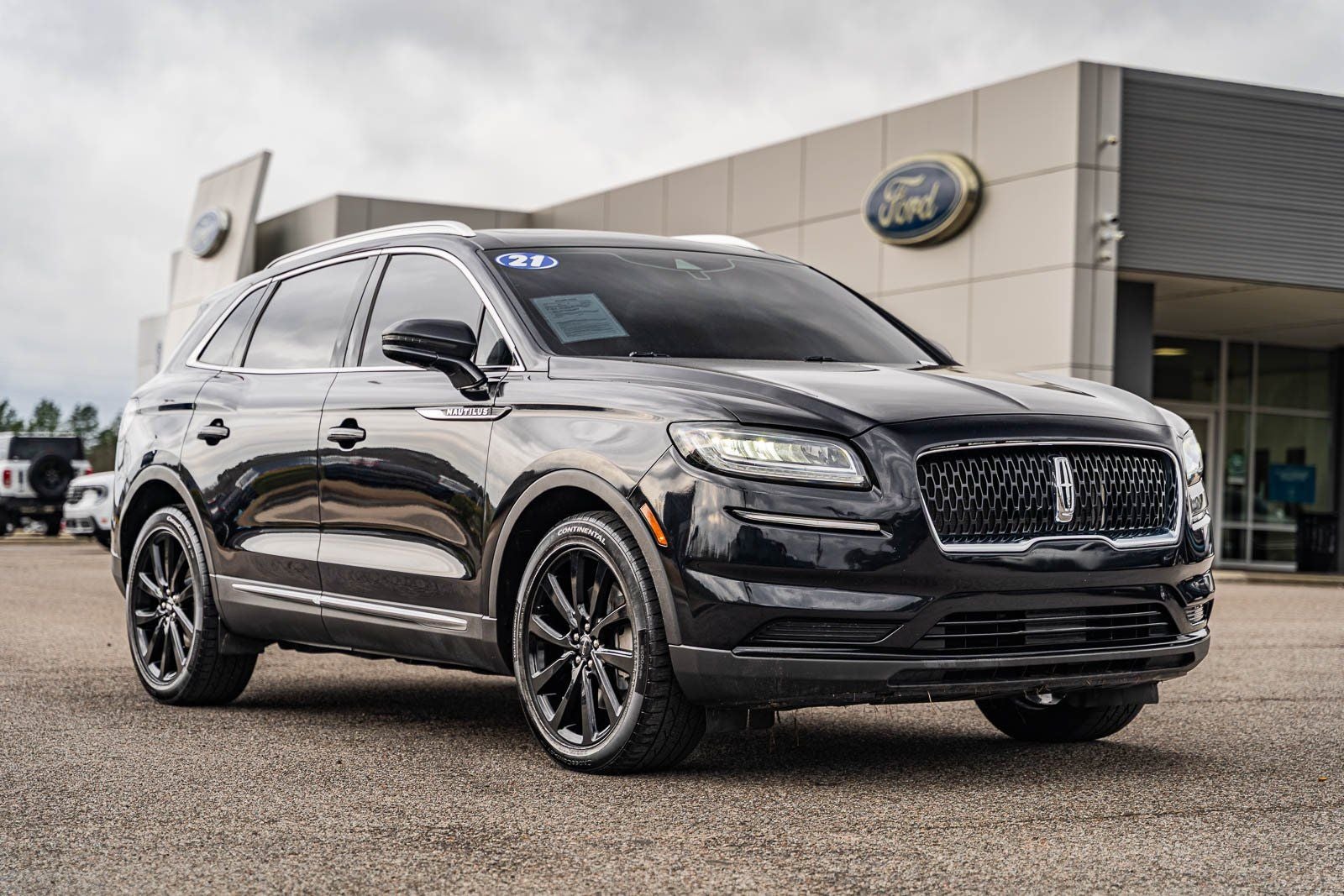 2021 Lincoln Nautilus Reserve