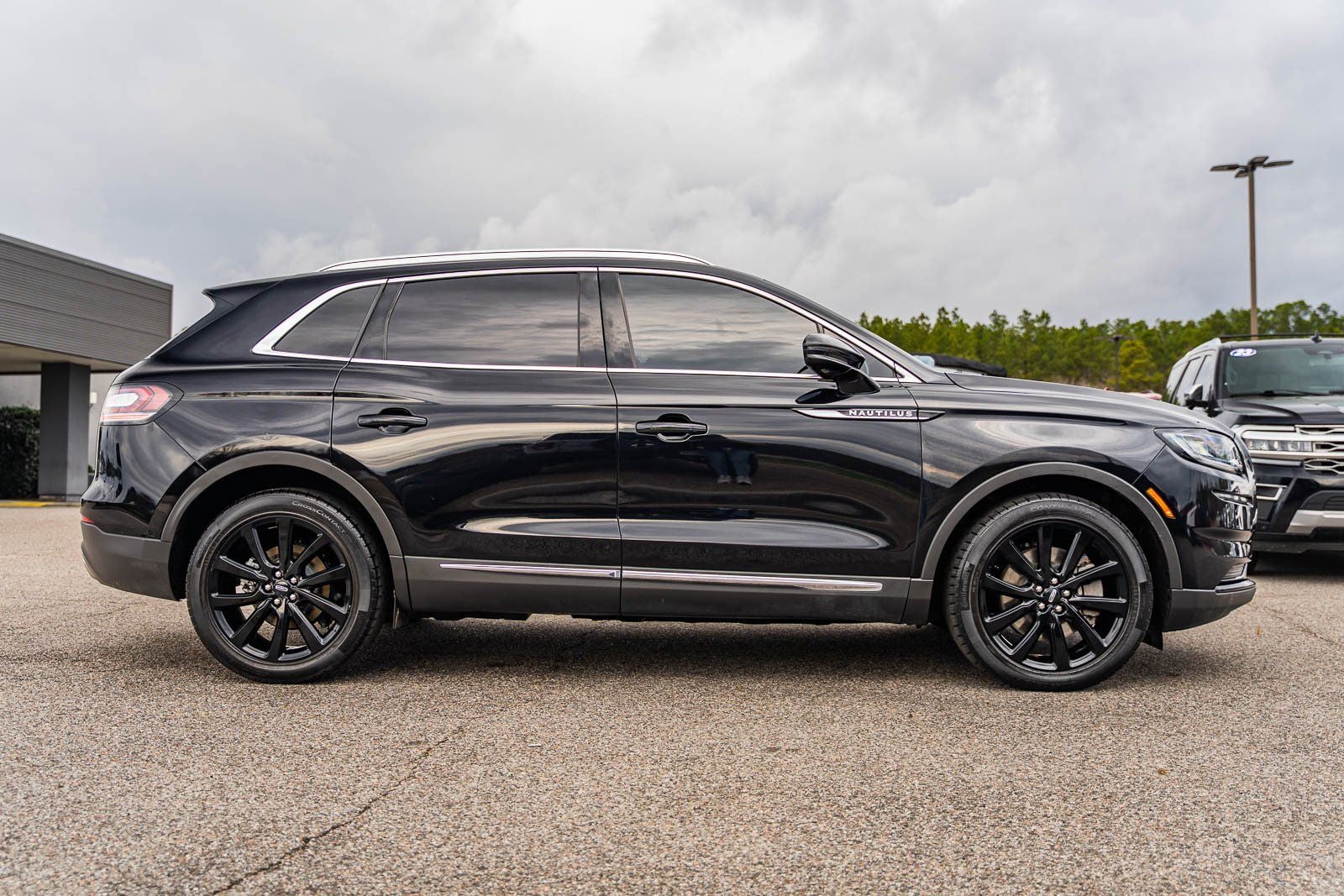 2021 Lincoln Nautilus Reserve