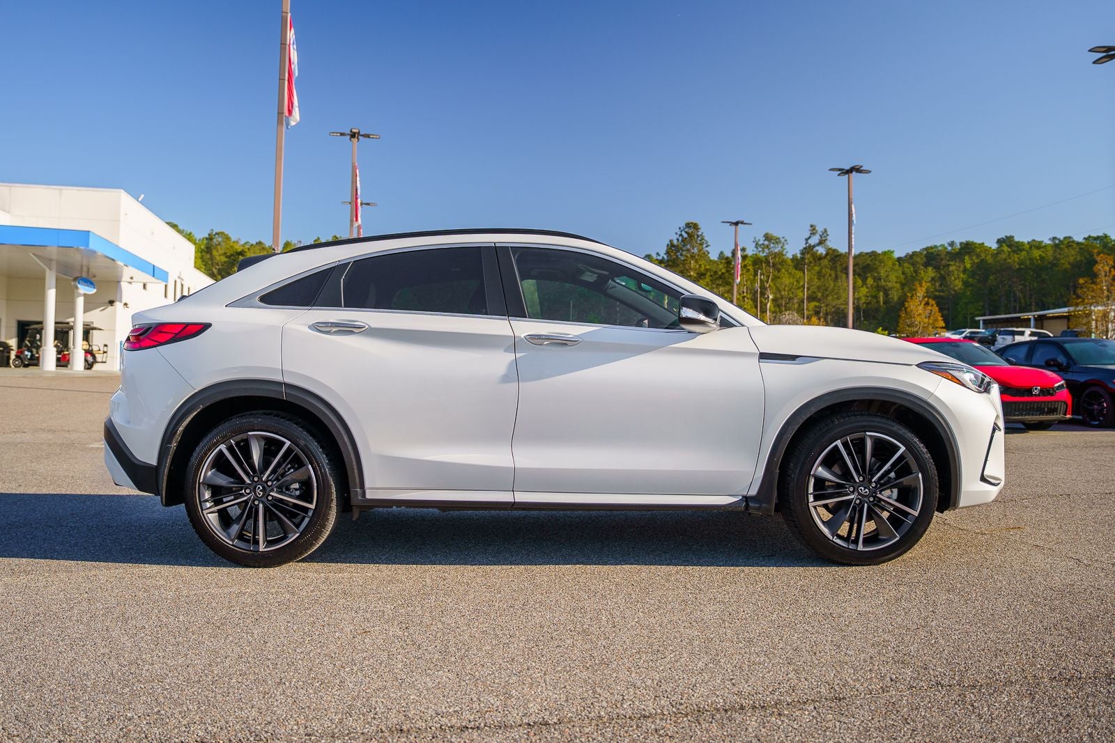 2023 INFINITI QX55 LUXE