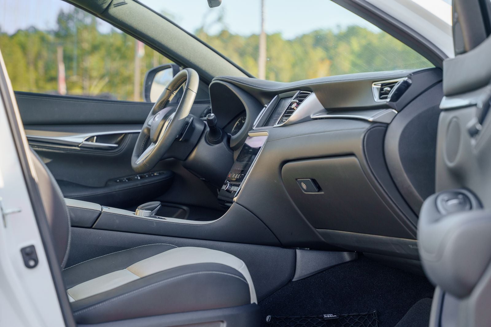 2023 INFINITI QX55 LUXE