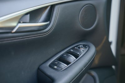 2023 INFINITI QX55 LUXE