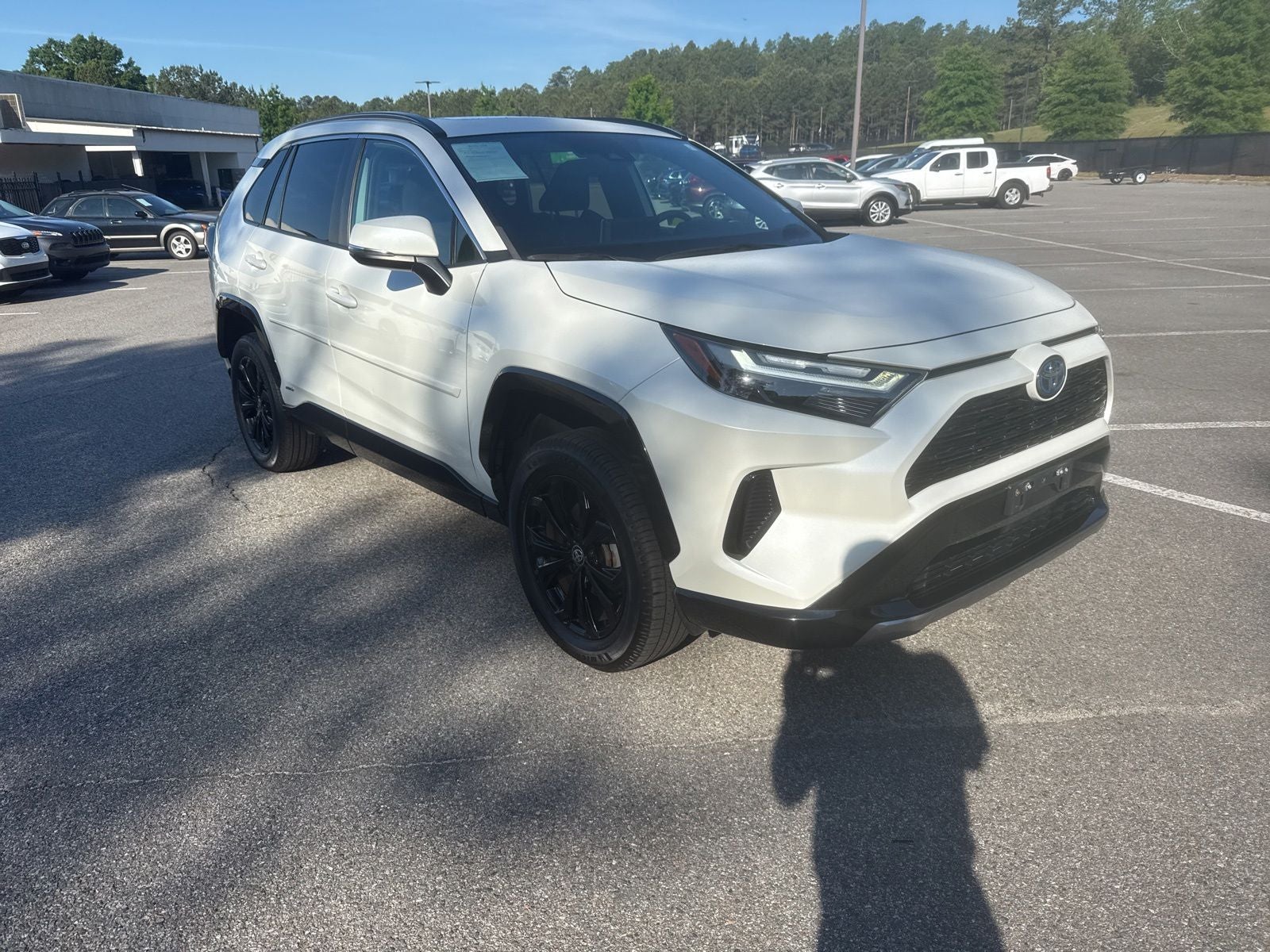 2022 Toyota RAV4 Hybrid SE