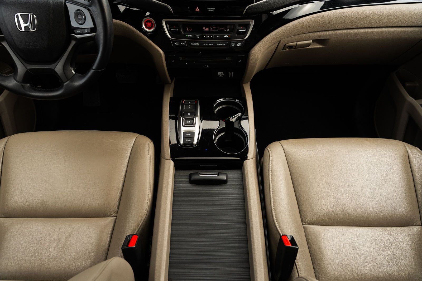 2021 Honda Pilot Touring 8 Passenger