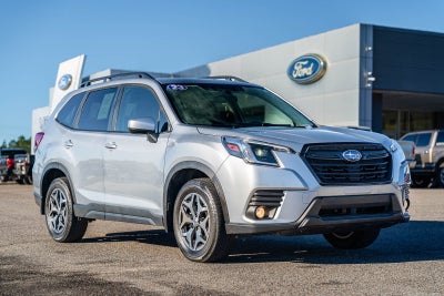2023 Subaru Forester Premium