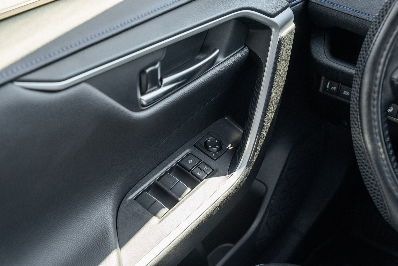 2019 Toyota RAV4 Hybrid XSE