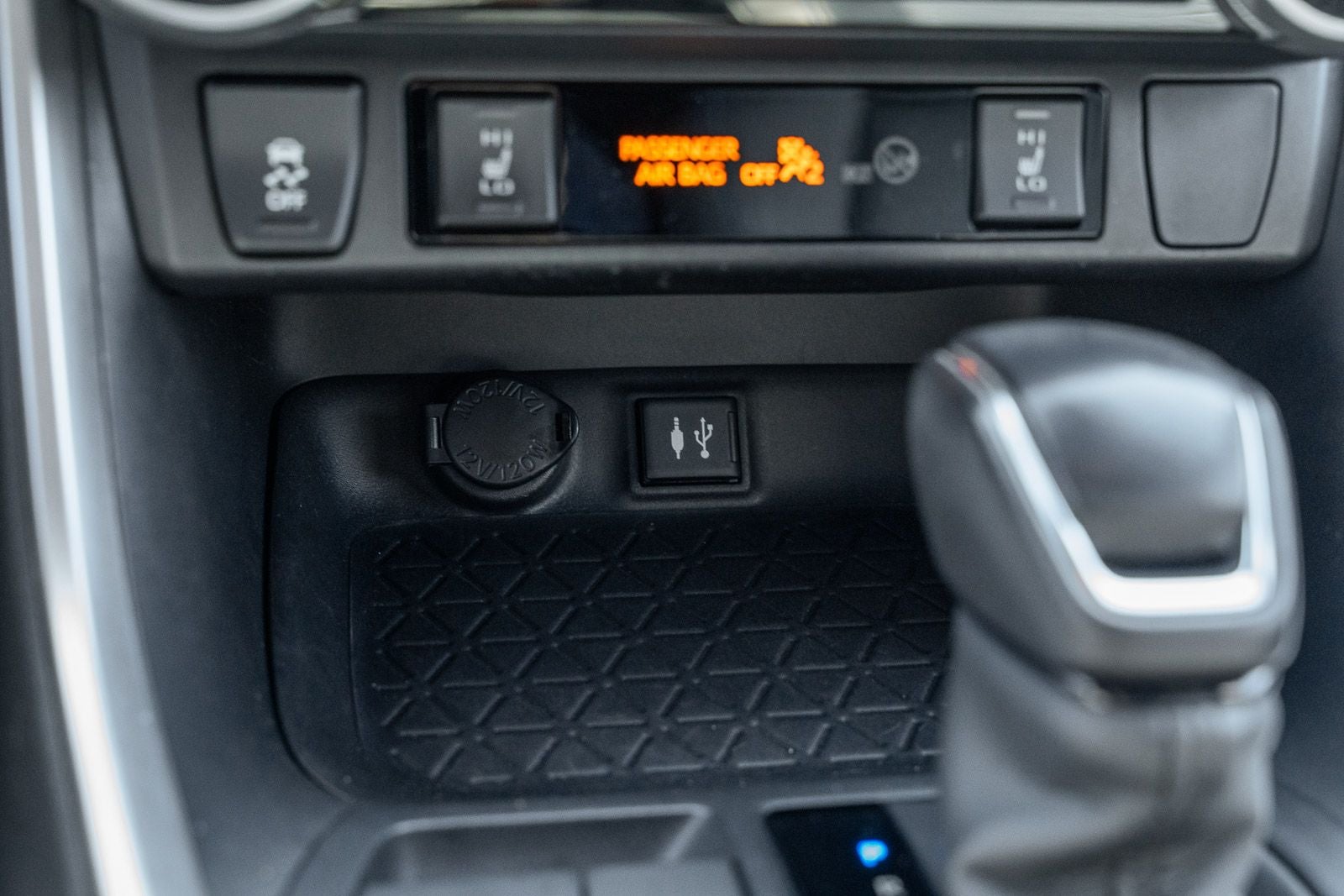 2019 Toyota RAV4 Hybrid XSE