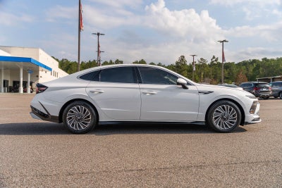 2024 Hyundai Sonata Hybrid Limited
