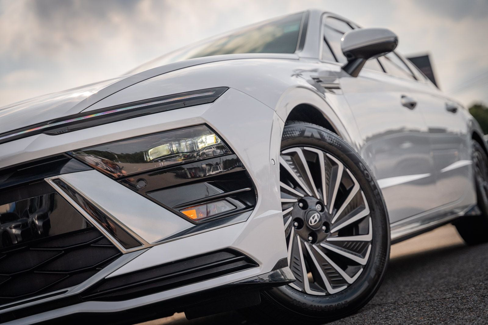 2024 Hyundai Sonata Hybrid Limited