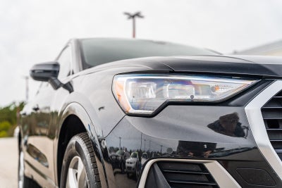 2021 Audi Q3 Premium quattro