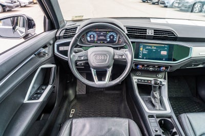 2021 Audi Q3 Premium quattro