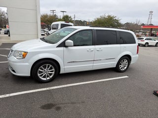 2016 Chrysler Town &amp; Country Touring