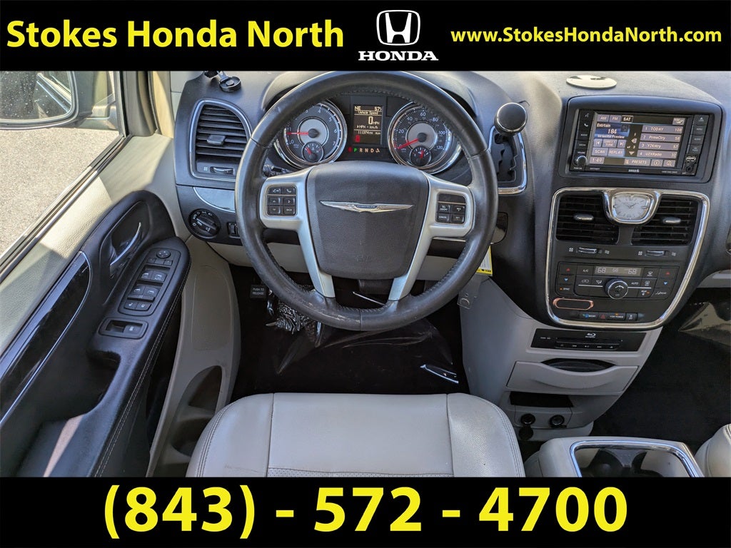 2014 Chrysler Town & Country Touring-L