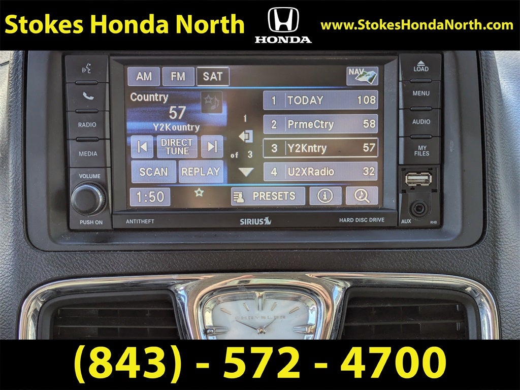 2014 Chrysler Town & Country Touring-L