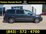 2014 Chrysler Town & Country Touring-L