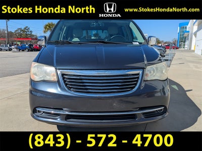 2014 Chrysler Town & Country Touring-L