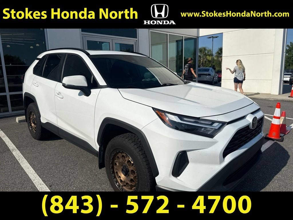 2024 Toyota RAV4 XLE