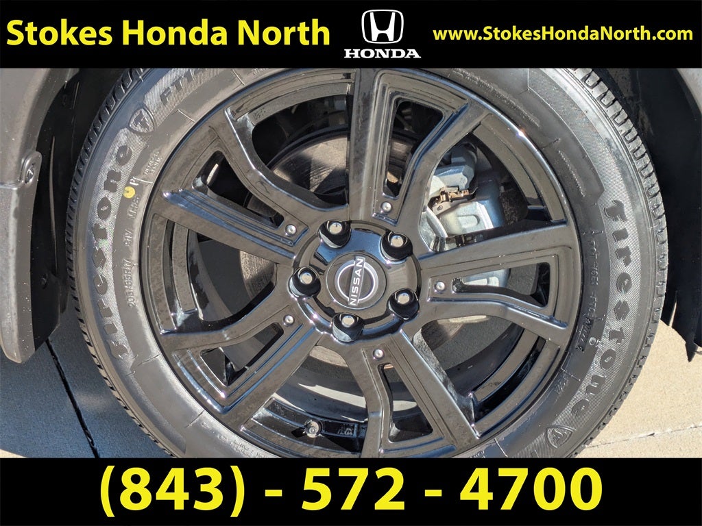 2022 Nissan Kicks SR