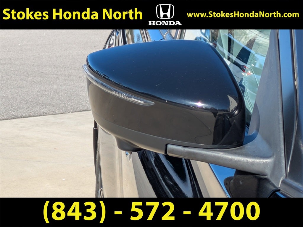 2022 Nissan Kicks SR