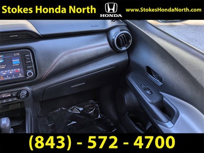 2022 Nissan Kicks SR