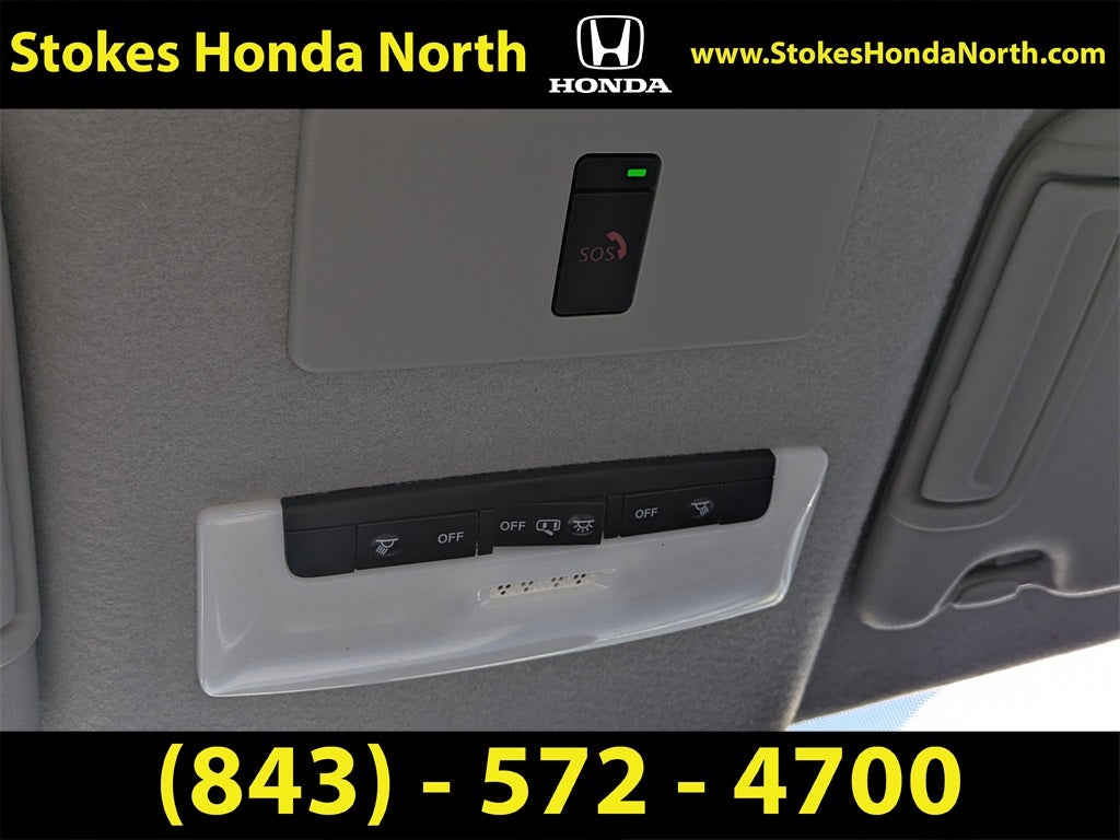 2022 Nissan Kicks SR