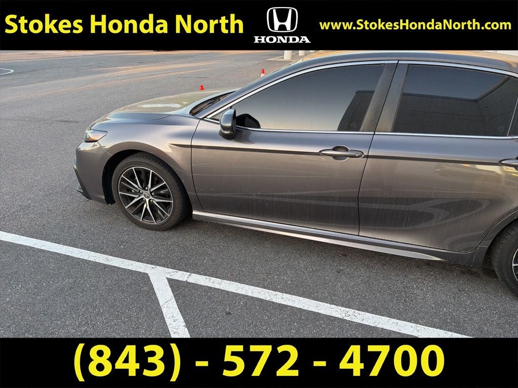 2022 Toyota Camry SE