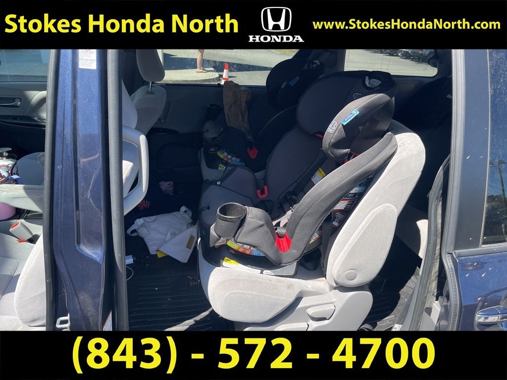 2020 Toyota Sienna LE 8 Passenger