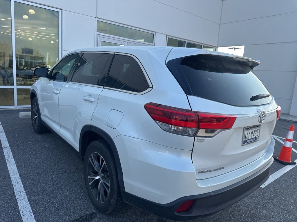 2019 Toyota Highlander LE
