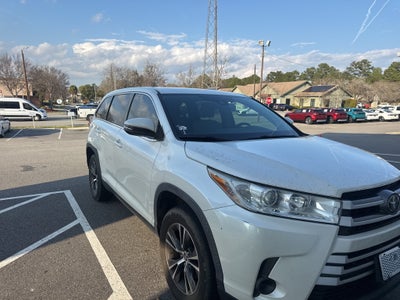 2019 Toyota Highlander LE