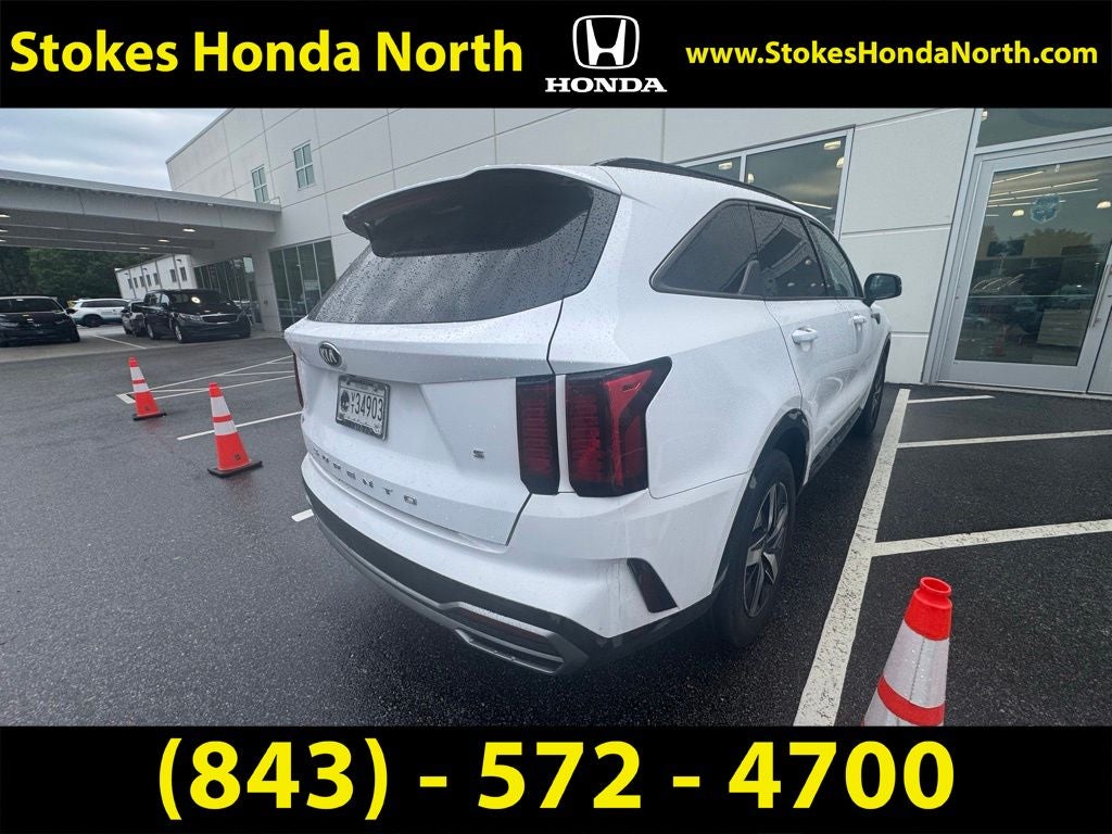 2021 Kia Sorento S