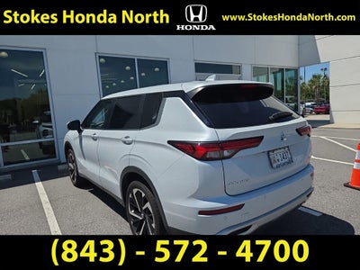 2023 Mitsubishi Outlander SE