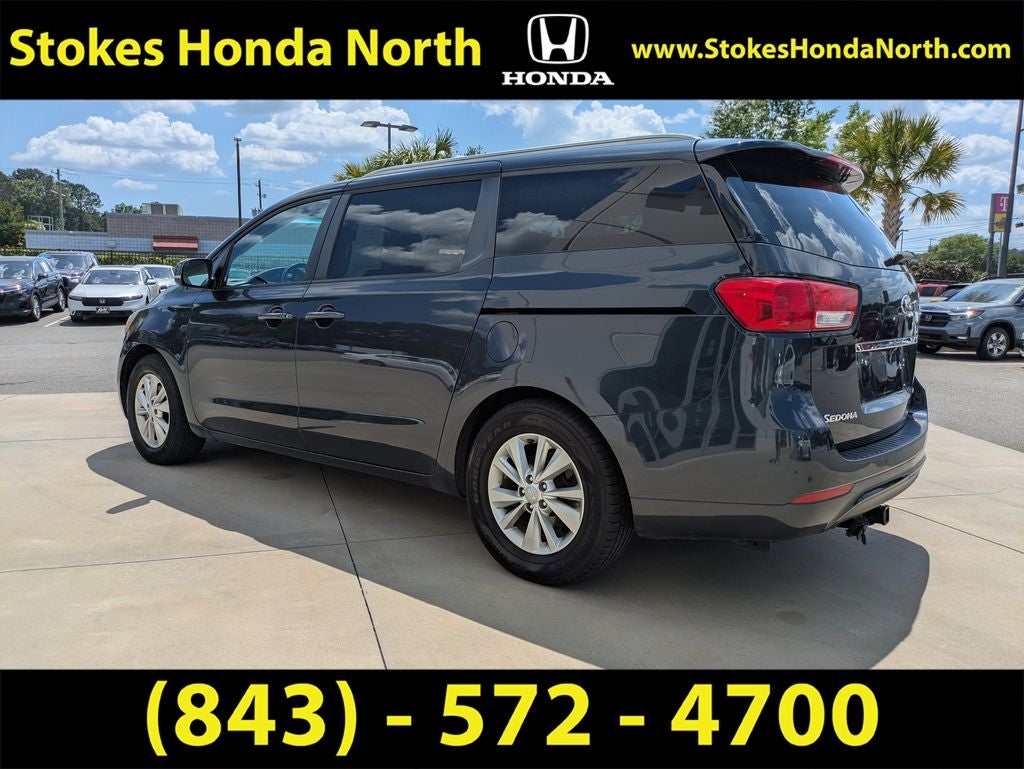 2017 Kia Sedona LX