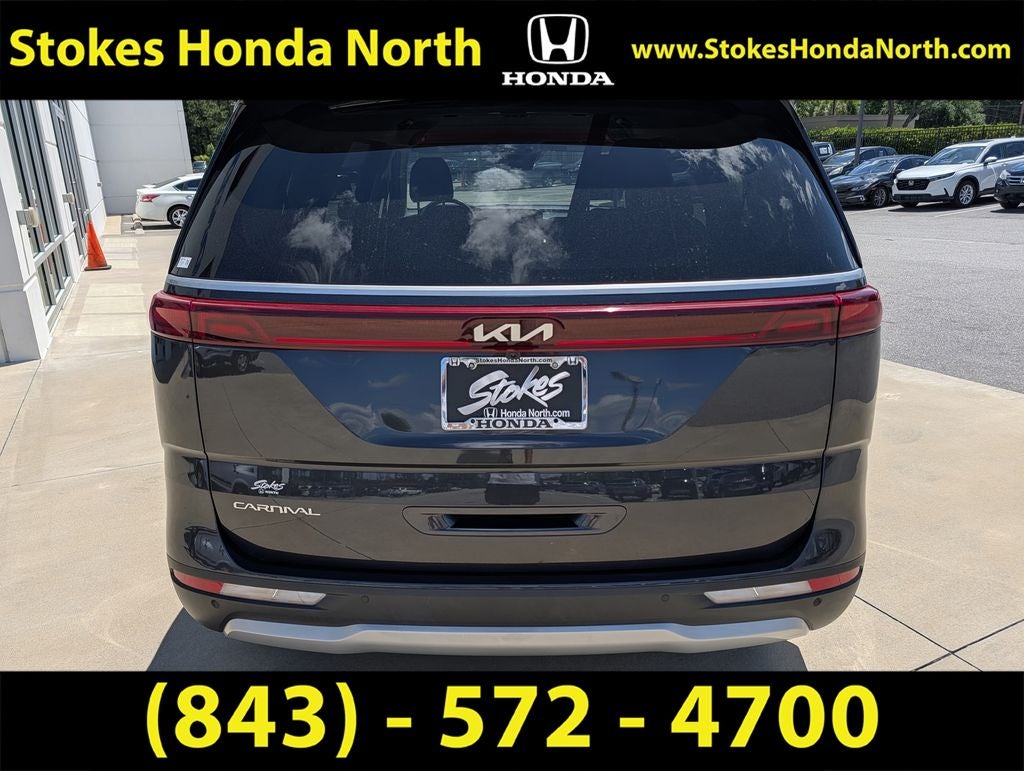 2023 Kia Carnival LX