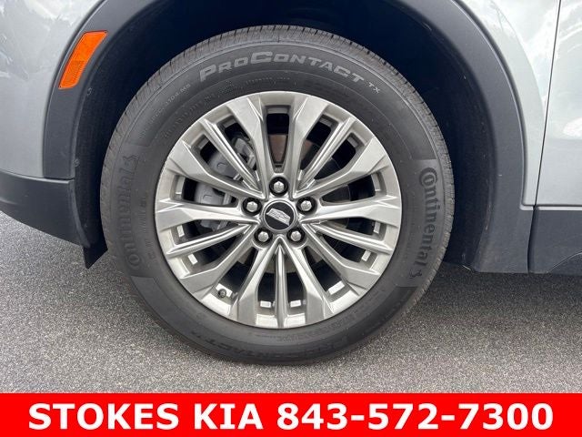 2024 Cadillac XT4 Premium Luxury