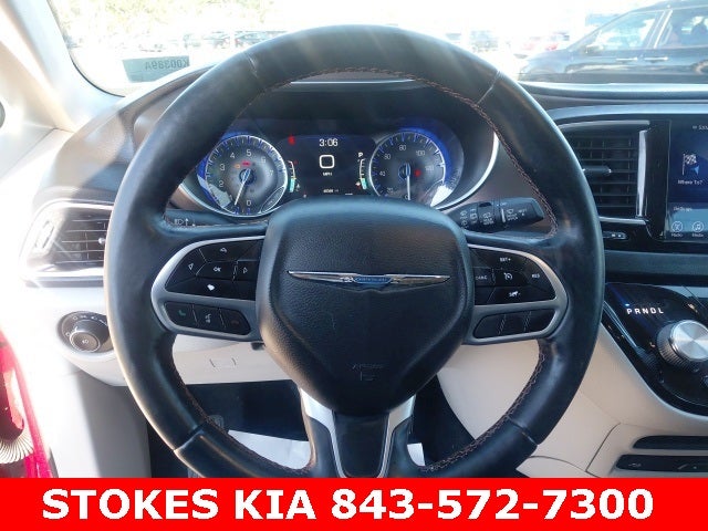 2017 Chrysler Pacifica Touring L Plus