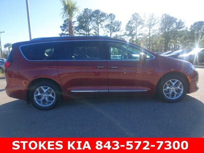 2017 Chrysler Pacifica Touring L Plus