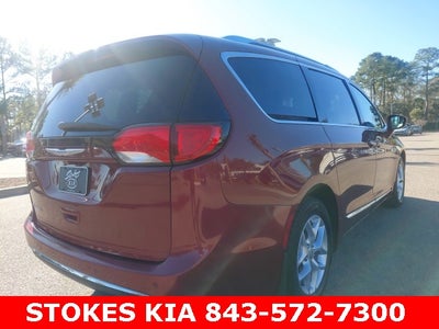 2017 Chrysler Pacifica Touring L Plus