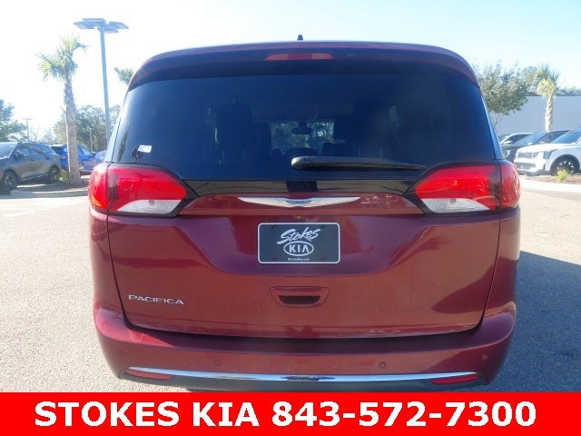 2017 Chrysler Pacifica Touring L Plus