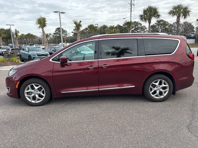 2017 Chrysler Pacifica Touring L Plus
