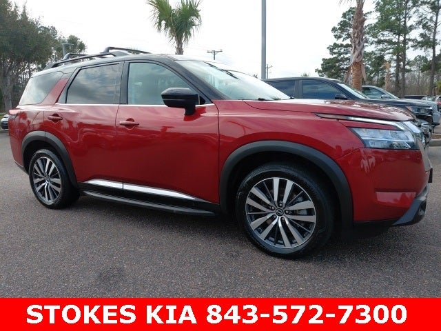 2022 Nissan Pathfinder Platinum