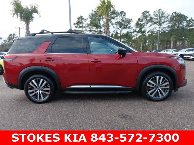 2022 Nissan Pathfinder Platinum