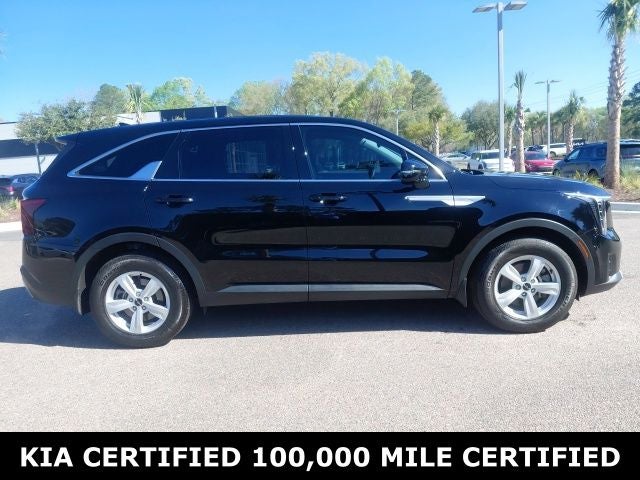 2025 Kia Sorento LX