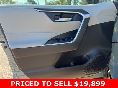 2020 Toyota RAV4 Hybrid XLE