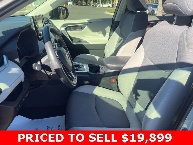 2020 Toyota RAV4 Hybrid XLE