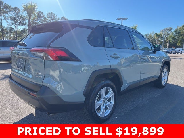 2020 Toyota RAV4 Hybrid XLE