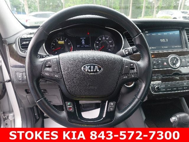 2016 Kia Cadenza Base